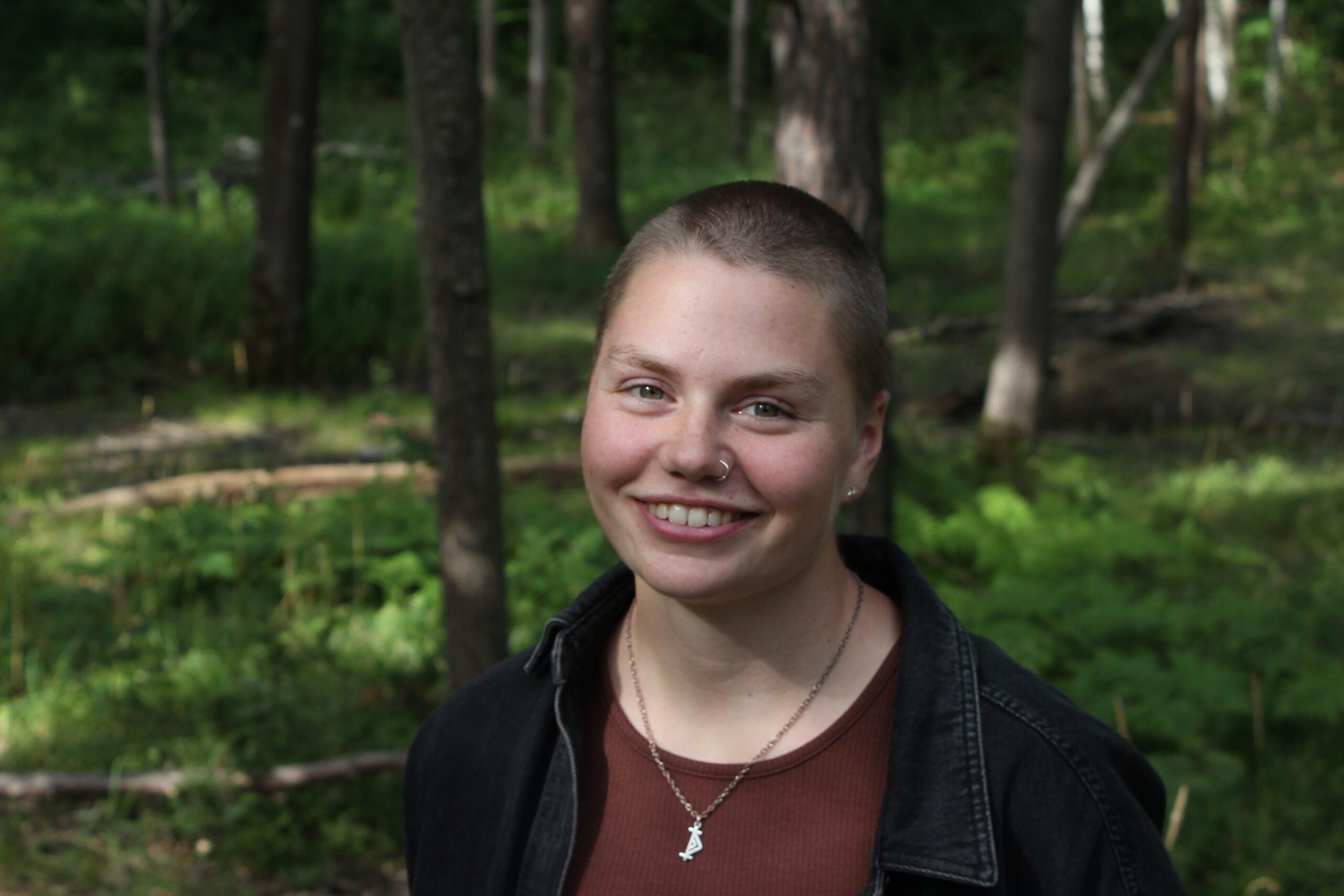 Tilde Carlinger i skogen